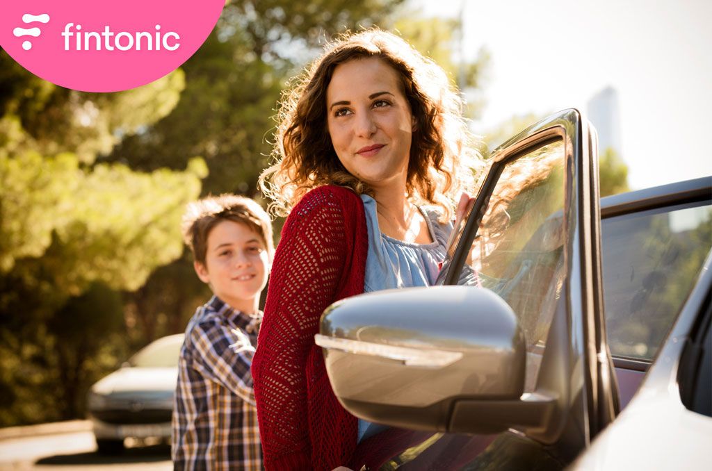 Fotografía publicitaria de los protagonistas del anuncio de Fintonic ´Pipas´ de Fintonic.